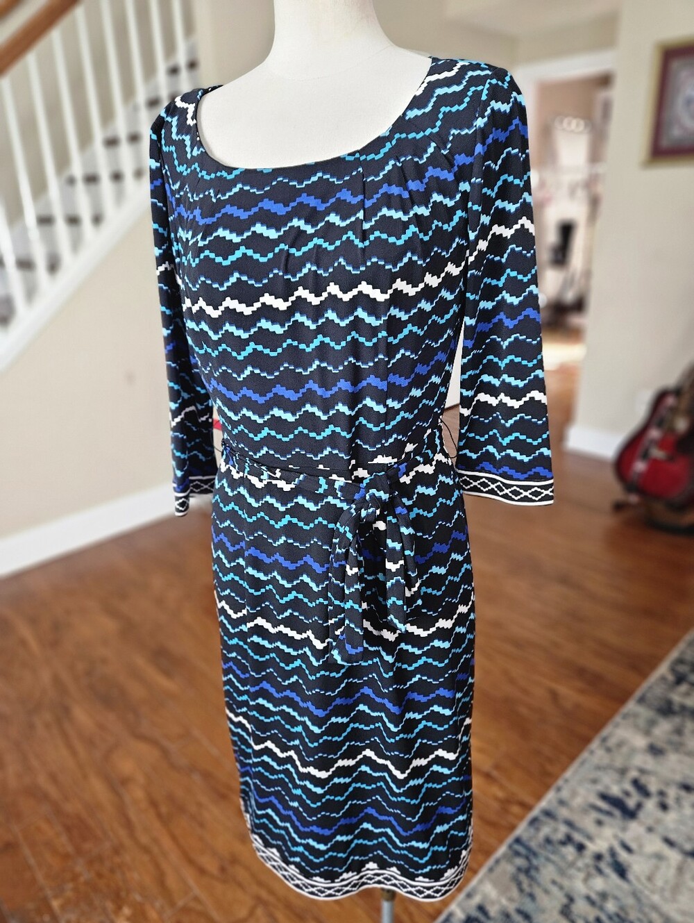 Tahari Zigzag Dress Size 4